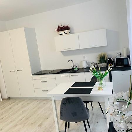 Apartament Walczaka 22 Miejsce Parkingowe Ґожув-Велькопольський Екстер'єр фото